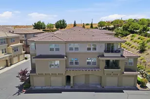 700 Moon Cir, Folsom, CA 95630 - Photo 32