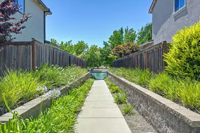 405 Olivadi Way, Sacramento, CA 95834 - Photo 52