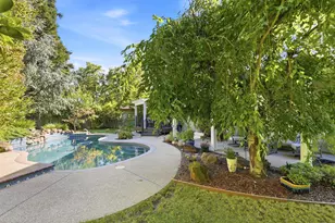 8804 Bradbury Ct, Elk Grove, CA 95624 - Photo 34