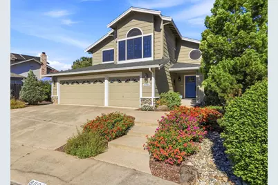 8804 Bradbury Court, Elk Grove, CA 95624 - Photo 2