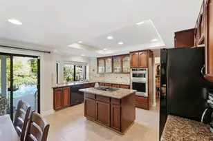 8804 Bradbury Ct, Elk Grove, CA 95624 - Photo 56