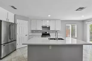 2674 Maybrook Dr, Sacramento, CA 95835 - Photo 10