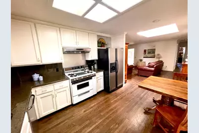 2052 Del Rio Drive, Stockton, CA 95204 - Photo 4