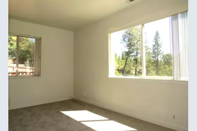 19245 Geisendorfer Road, Applegate, CA 95703 - Photo 18