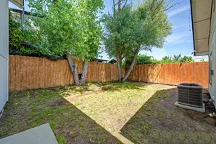 1825 Roy Ave, Sacramento, CA 95815 - Photo 44