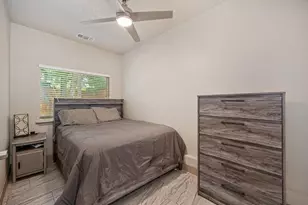 1825 Roy Ave, Sacramento, CA 95815 - Photo 38