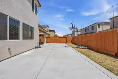8852 Boes Way, Sacramento, CA 95829 - Photo 40
