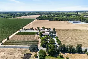 10112 E Woodbridge Rd, Acampo, CA 95220 - Photo 12