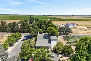 10112 E Woodbridge Rd, Acampo, CA 95220 - Photo 10