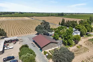 10112 E Woodbridge Rd, Acampo, CA 95220 - Photo 6