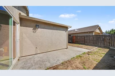 831 Emily Street, Turlock, CA 95382 - Photo 32
