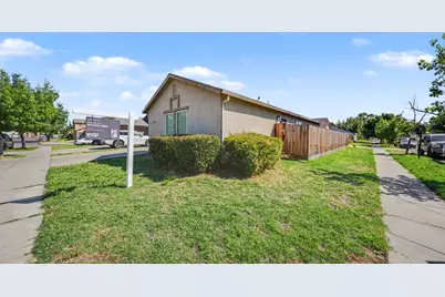 831 Emily Street, Turlock, CA 95382 - Photo 4