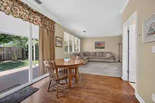 4111 Blossomwood Ct, Rocklin, CA 95677 - Photo 12