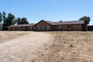 16448 Monreal Rd, Madera, CA 93636 - Photo 8