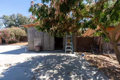 16448 Monreal Road, Madera, CA 93636 - Photo 38