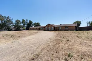 16448 Monreal Rd, Madera, CA 93636 - Photo 6