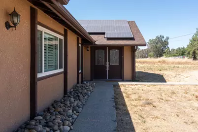 16448 Monreal Road, Madera, CA 93636 - Photo 12
