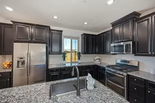 9327 Mystic Lake Alley, Sacramento, CA 95829 - Photo 16
