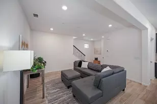 9327 Mystic Lake Alley, Sacramento, CA 95829 - Photo 8