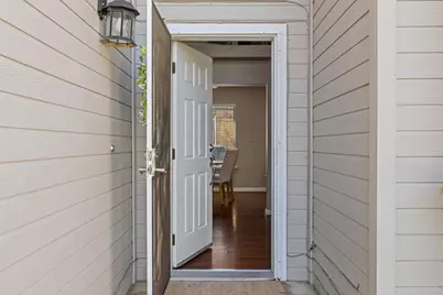 1742 Swenson Court, Stockton, CA 95206 - Photo 4