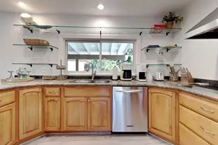 909 Newcastle Ct, Modesto, CA 95355 - Photo 26