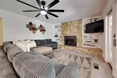 909 Newcastle Court, Modesto, CA 95355 - Photo 34