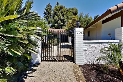 909 Newcastle Court, Modesto, CA 95355 - Photo 90