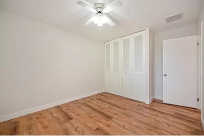 8941 La Riviera Drive, Sacramento, CA 95826 - Photo 18