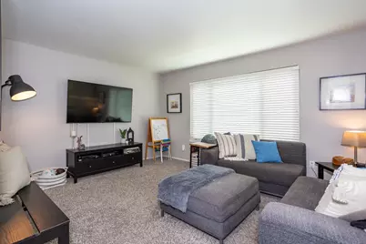1527 Irwin Avenue, Escalon, CA 95320 - Photo 8