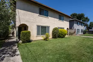 1527 Irwin Ave, Escalon, CA 95320 - Photo 1