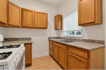 2297 Beaumont Street, Sacramento, CA 95815 - Photo 20