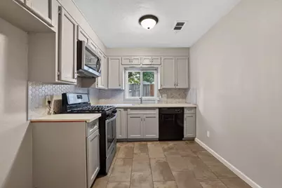 2297 Beaumont Street, Sacramento, CA 95815 - Photo 6