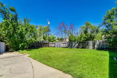 4400 E Nichols Avenue, Sacramento, CA 95820 - Photo 32