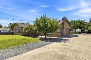 441 W Marlette St, Ione, CA 95640 - Photo 2