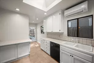 3723 E Pacific Ave, Sacramento, CA 95820 - Photo 18