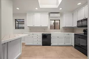 3723 E Pacific Ave, Sacramento, CA 95820 - Photo 14