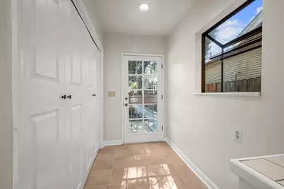3723 E Pacific Avenue, Sacramento, CA 95820 - Photo 20