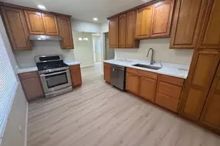 2437 Phelps St, Stockton, CA 95206 - Photo 10