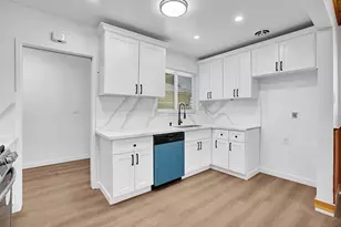 2938 E Willis Ave, Fresno, CA 93726 - Photo 16