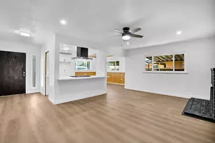 2938 E Willis Ave, Fresno, CA 93726 - Photo 8