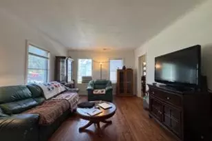 315 W J St, Oakdale, CA 95361 - Photo 2