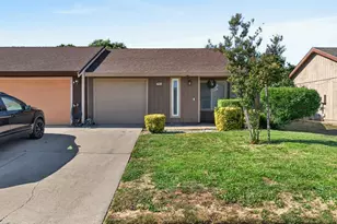 7803 Orchard Woods Cir, Sacramento, CA 95828 - Photo 6
