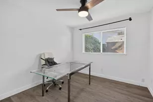 7803 Orchard Woods Cir, Sacramento, CA 95828 - Photo 26