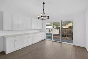 7803 Orchard Woods Cir, Sacramento, CA 95828 - Photo 22