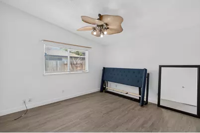 7803 Orchard Woods Circle, Sacramento, CA 95828 - Photo 28