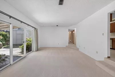 6516 Meadowcreek Way, Citrus Heights, CA 95621 - Photo 12