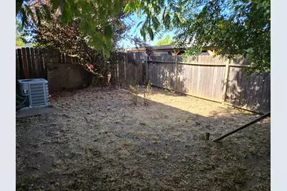 7394 Stratford Street, Sacramento, CA 95822 - Photo 4