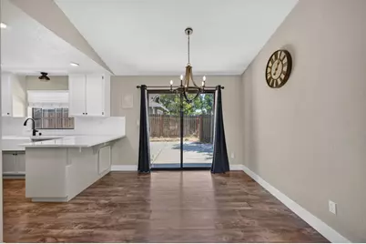 9260 Mantle Court, Elk Grove, CA 95758 - Photo 12