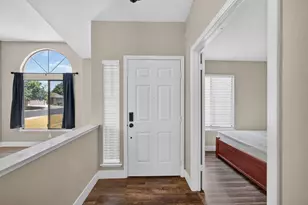 9260 Mantle Ct, Elk Grove, CA 95758 - Photo 6