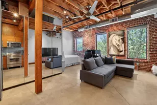 1725 14th St, Sacramento, CA 95811 - Photo 2
